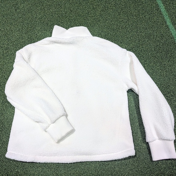 Greyson Eira Sherpa 1/2 Zip Pull Over in Dove White/Dogwood flower embroidery - Picture 2 of 8